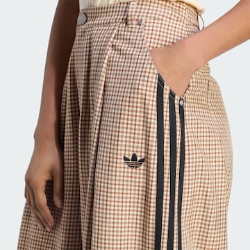ADIDAS ORIGINALS - Ropa ancha Pantalón plisado en beige