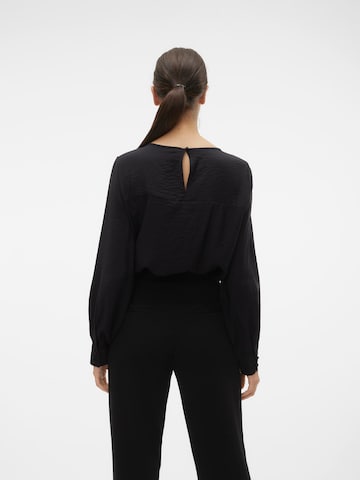 VERO MODA - Blusa 'JOSIE RIKA' em preto