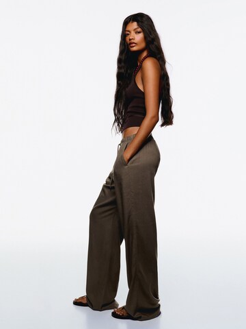 Bershka Loosefit Hose in Braun