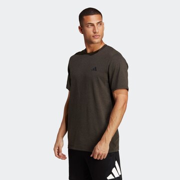 ADIDAS PERFORMANCE Λειτουργικό μπλουζάκι 'Train Essentials Comfort' σε πράσινο: μπροστά