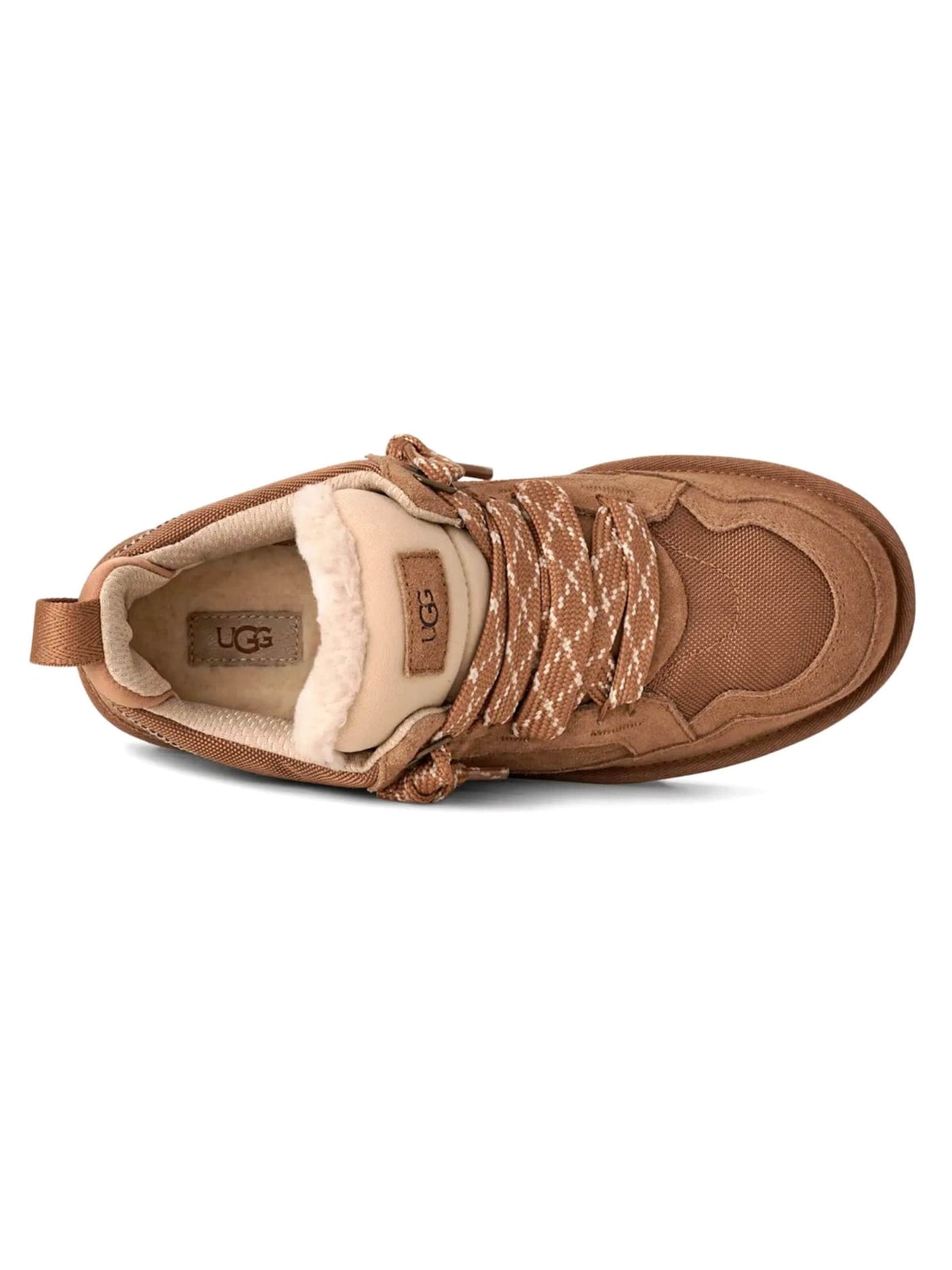 UGG - Botas em castanho