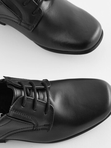 Chaussure basse Next en noir