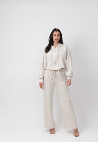 Elara Jogginganzug in Beige: Vorderseite