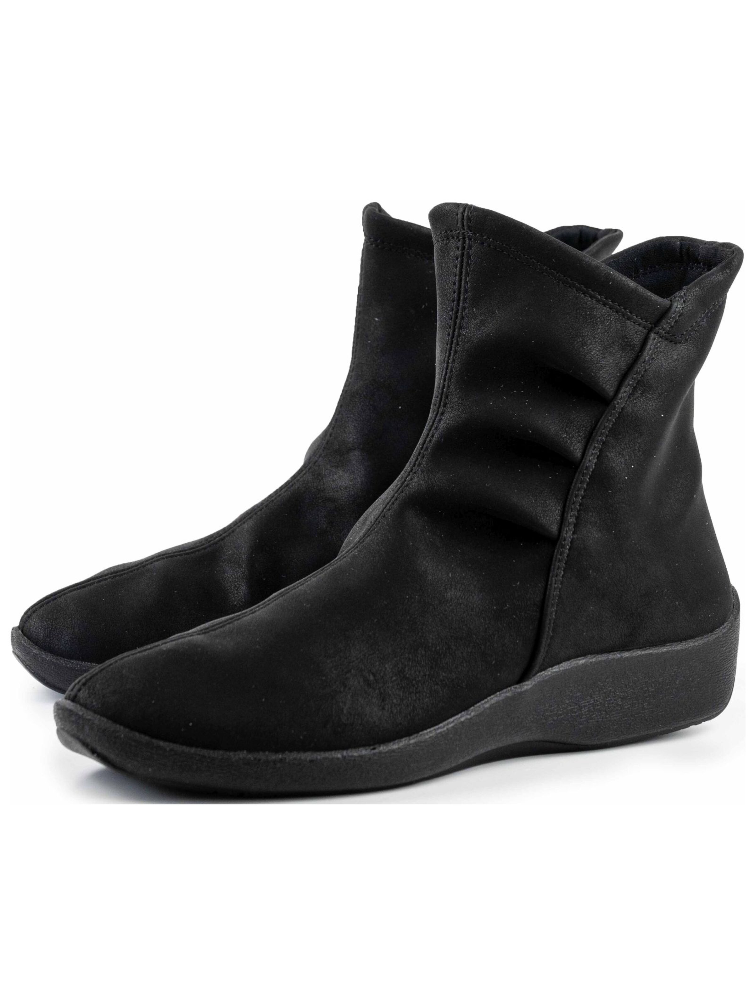 Arcopedico Ankle Boots in Black