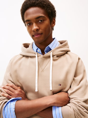 TOMMY HILFIGER Sweatshirt 'ESS SEASONAL' in Beige