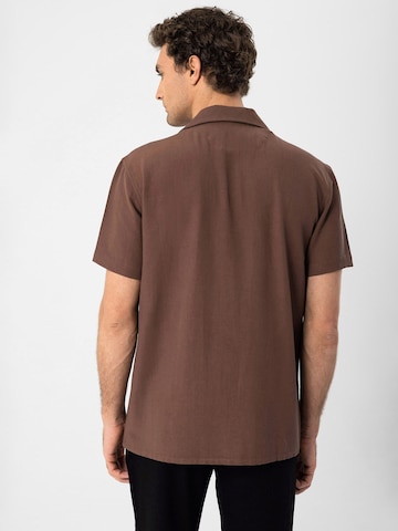 Antioch Regular fit Overhemd in Bruin