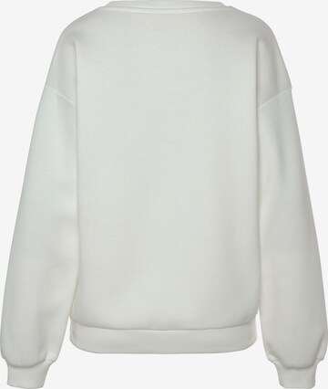 Sweat-shirt LASCANA en blanc