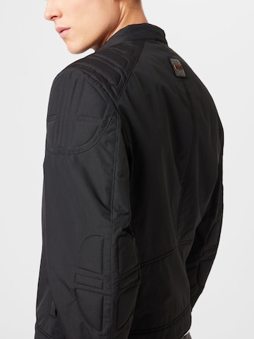 Veste mi-saison 'Ocasey' BOSS Orange en noir