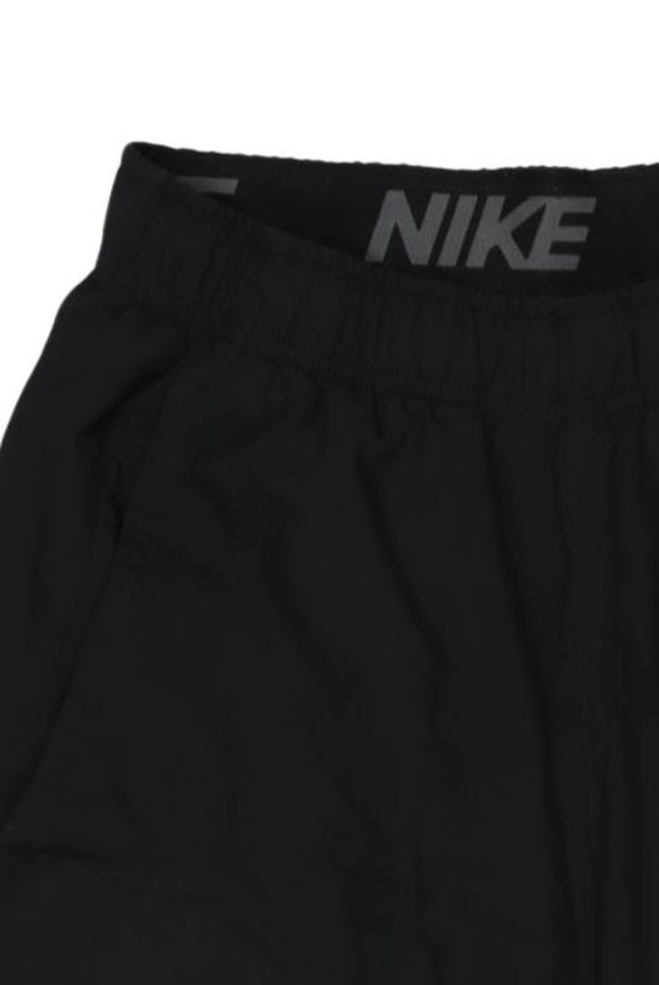 NIKE Shorts 31-32 in Schwarz