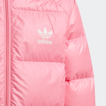 ADIDAS ORIGINALS Overgangsjakke 'Adicolor' i pink