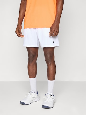 BJÖRN BORG Свободный крой Спортивные штаны 'ACE SPORTS 8' в Белый: спереди