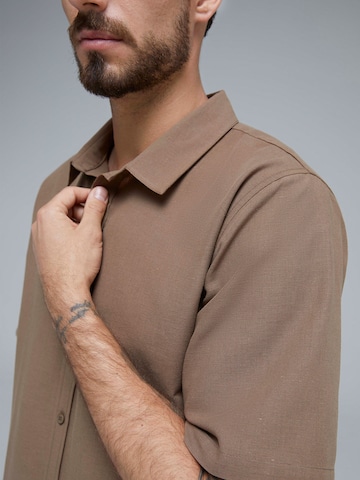 ABOUT YOU x Kevin Trapp Regular fit Button Up Shirt 'Dave' in Brown