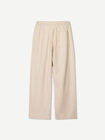 Bershka Loose fit Trousers in Beige