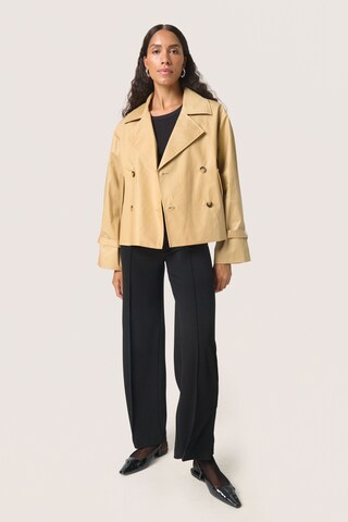 SOAKED IN LUXURY Jacke 'Favne' in Beige