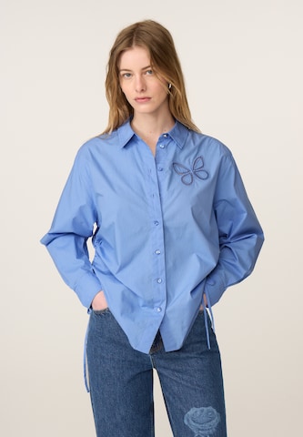 Chemisier Fabienne Chapot en bleu : devant