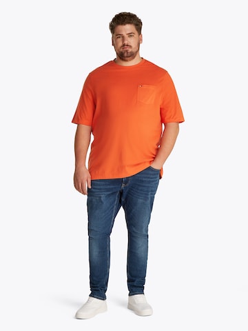 Tommy Hilfiger Big & Tall - Camiseta 'ESSENTIAL' en naranja