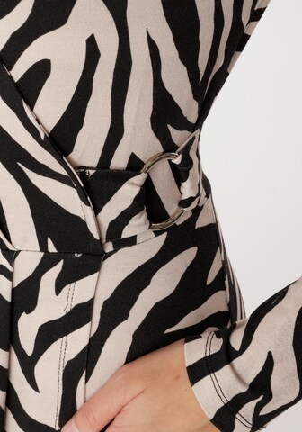 Aniston SELECTED Kleid in Schwarz