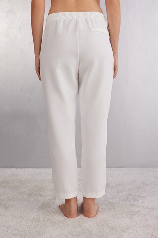 INTIMISSIMI Slimfit Hose in Weiß