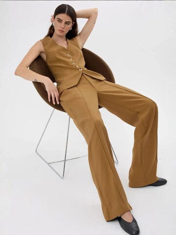 Hiccup Wide Leg Hose in Braun