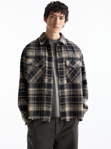 Pull&Bear Comfort fit Srajca | modra barva: sprednja stran