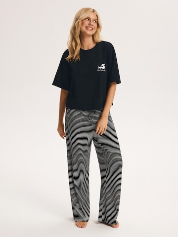 ESOTIQ Pajama 'Leisure' in Black: front