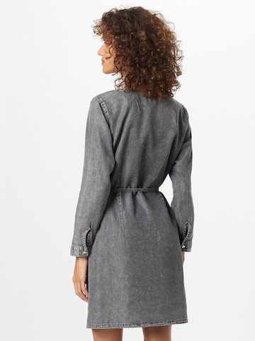 Robe 'BEA' ONLY en gris