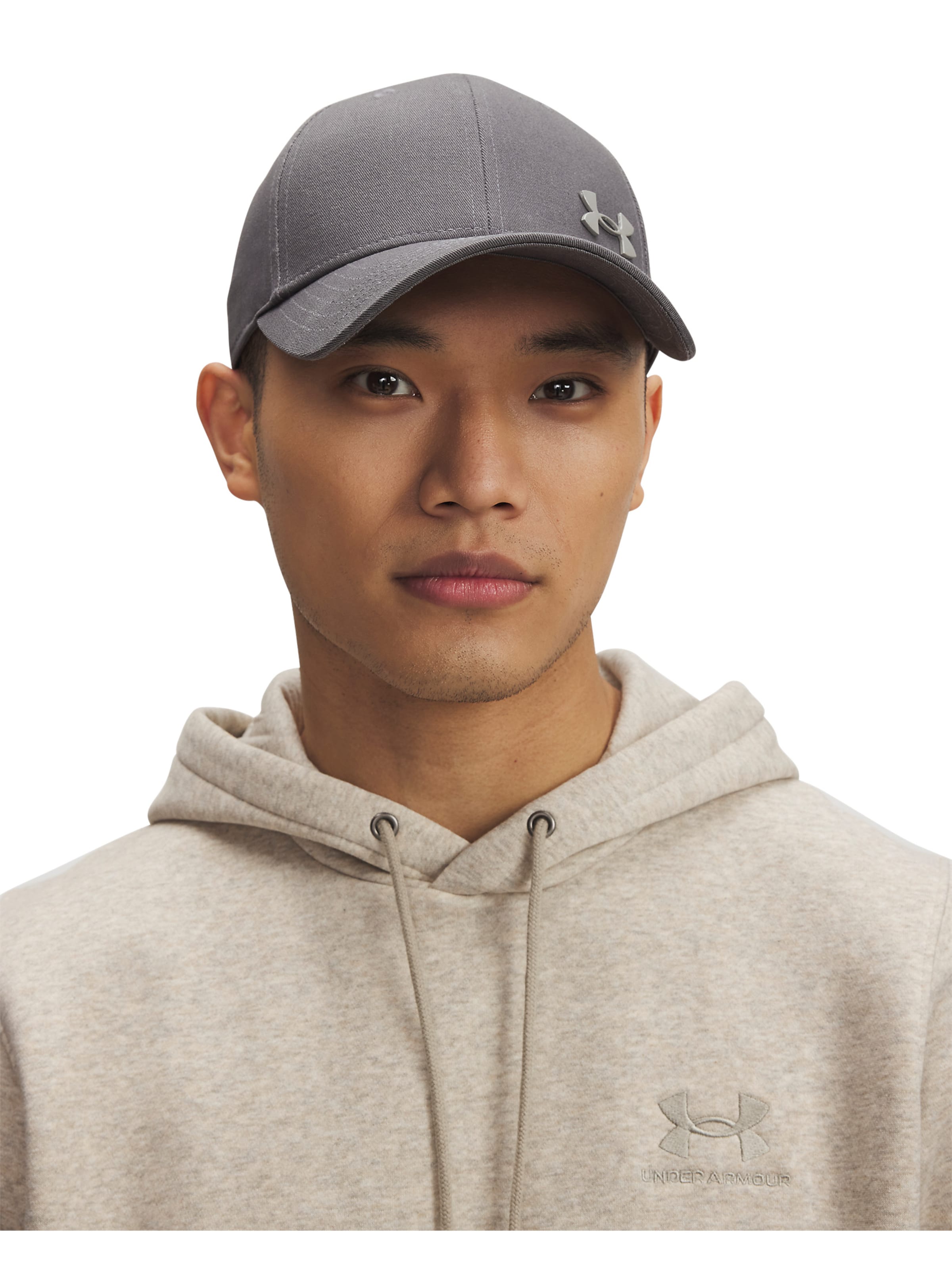 UNDER ARMOUR Athletic Cap in Grey: front