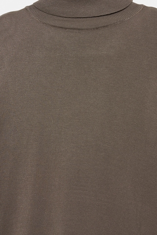 Pull&Bear Sweter w kolorze brązowy