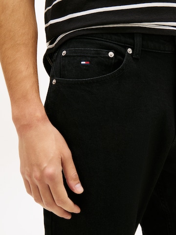 Coupe slim Jean 'RYAN' Tommy Jeans en noir