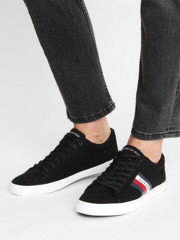 Sneaker low de la TOMMY HILFIGER pe negru