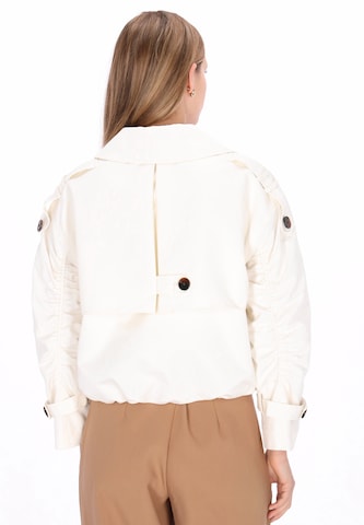 DreiMaster Klassik - Chaqueta de entretiempo 'Classic' en blanco