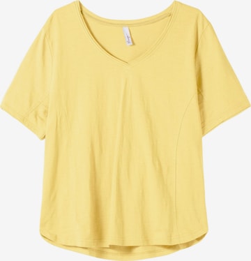 SHEEGO Shirt in Yellow: front
