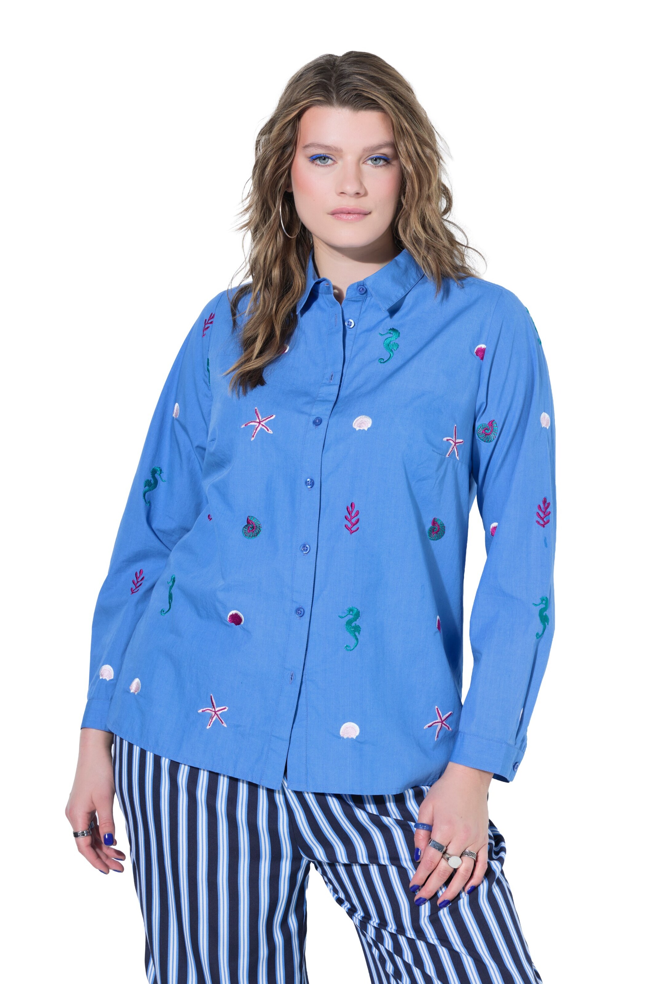 Studio Untold Blouse in Blue: front