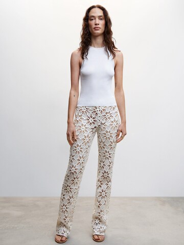 MANGO Regular Broek 'Crochet' in Beige