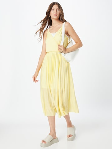 ABOUT YOU Dress 'Claire' in Yellow