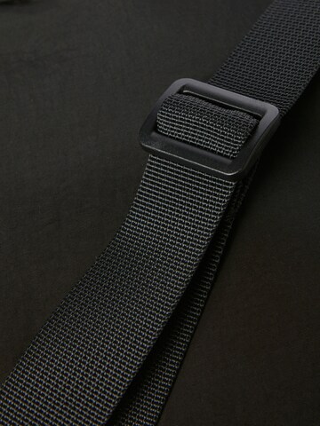 JACK & JONES Skuldertaske 'JACEVERETT' i sort