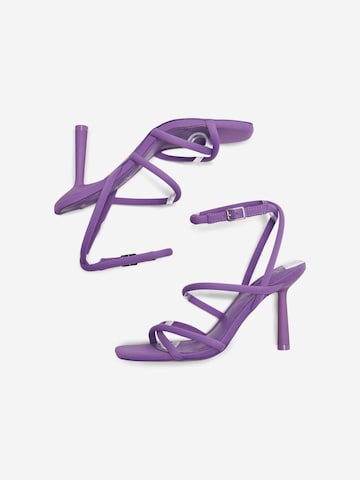 Sandales à lanières 'AMINA' ONLY en violet
