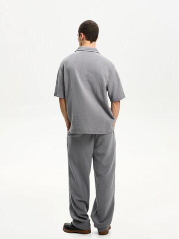Fit confort Chemise Bershka en gris