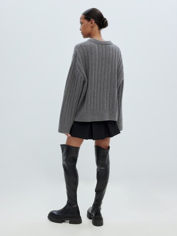 Pullover 'Jascha' di EDITED in grigio