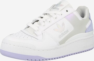 Sneaker bassa 'Forum Bold' di ADIDAS ORIGINALS in bianco: frontale