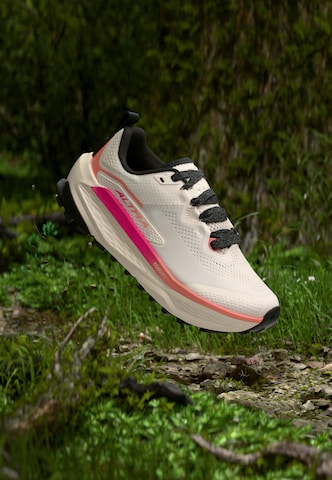 Altra Laufschuh 'OLYMPUS 7' in Weiß