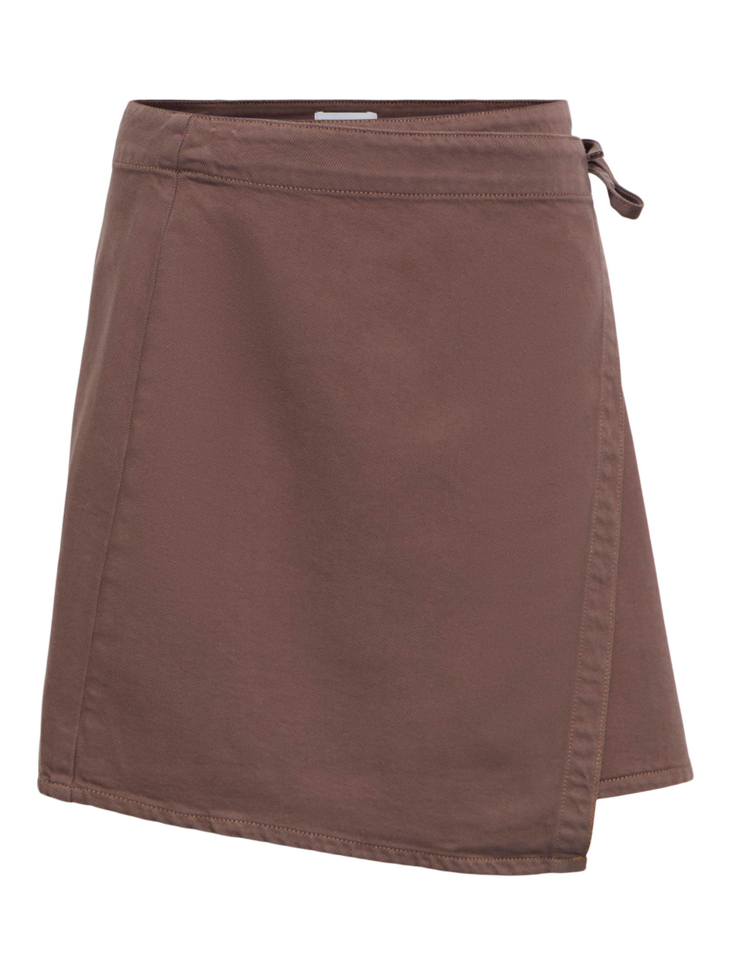 OBJECT Rok 'OBJRosie' in Bruin: voorkant