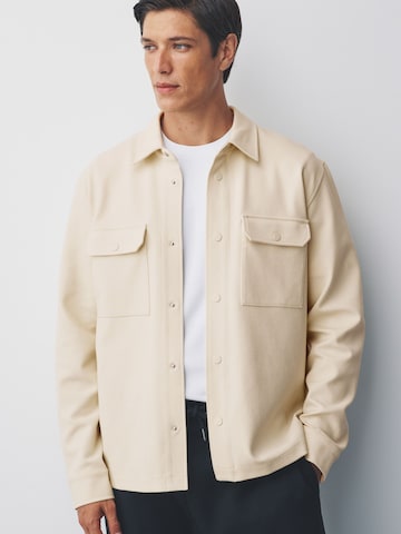 Coupe regular Chemise Next en beige : devant