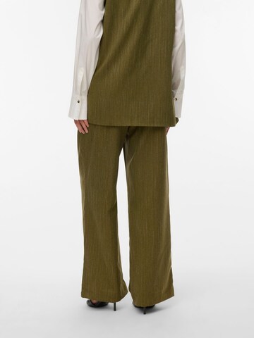 VERO MODA - regular Pantalón plisado 'KYLAN' en verde