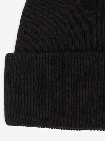 KARL LAGERFELD JEANS Beanie in Black