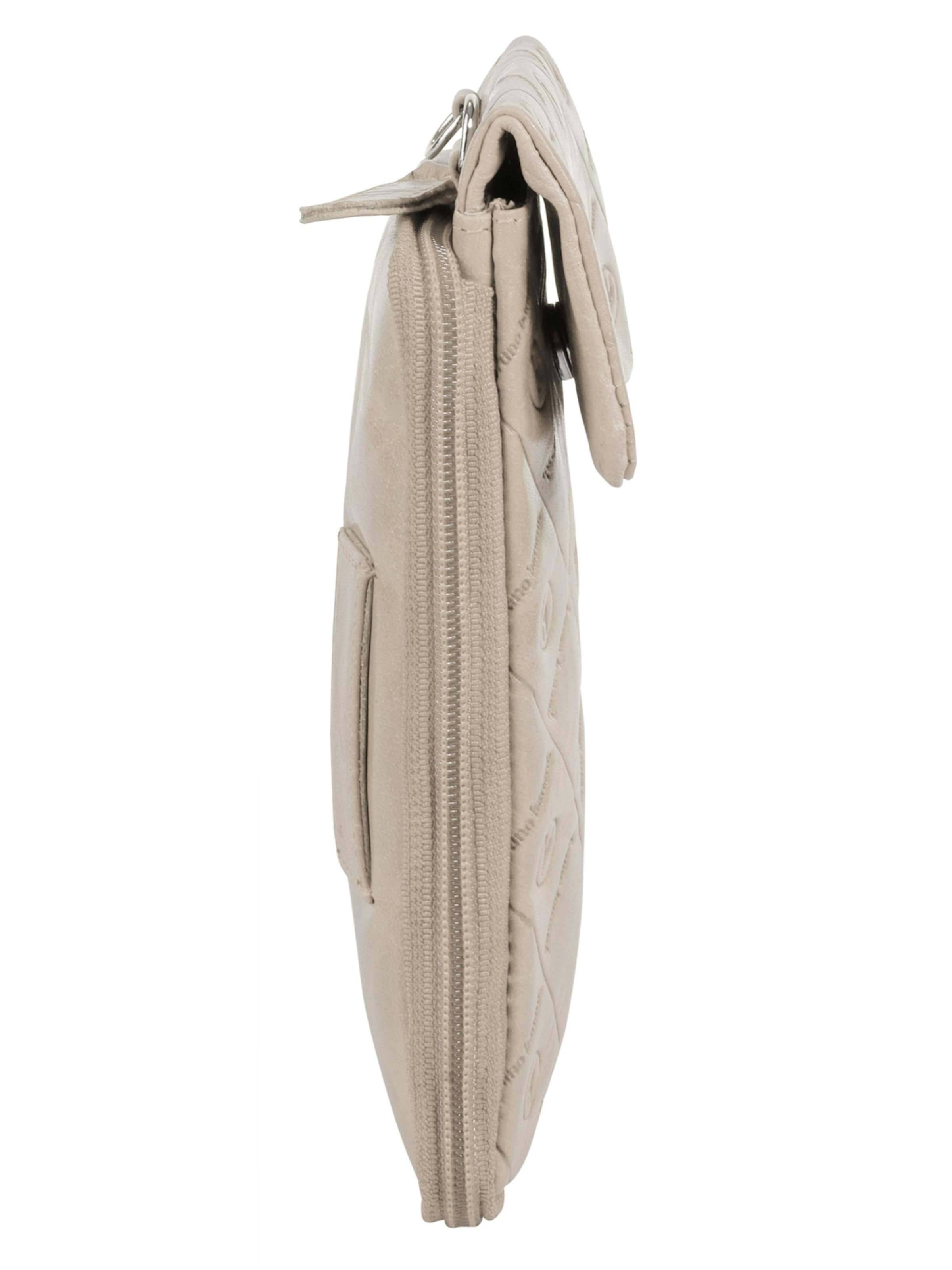 Bruno Banani Umhängetasche‌‌‌‌‌‌‌‌‌‌ in Beige