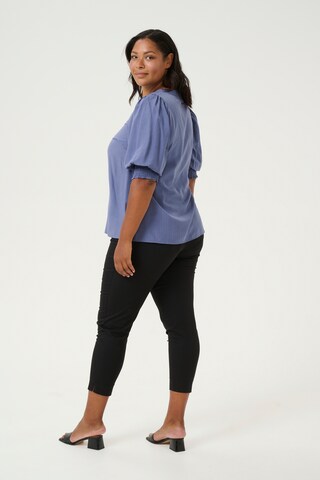 KAFFE CURVE Blouse 'Veri' in Blauw