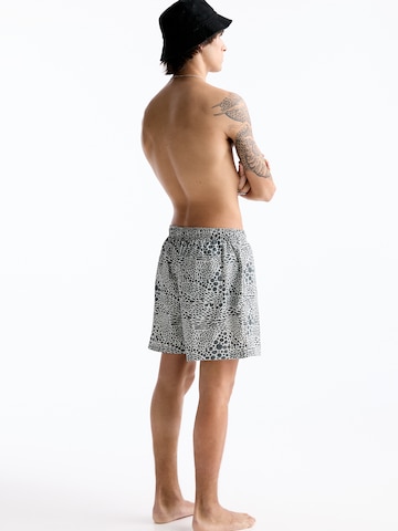 Pull&Bear Badeshorts in Grau