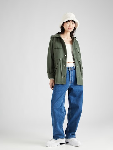 Parka mi-saison 'Pia' ABOUT YOU en vert