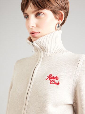 Geacă tricotată de la Abercrombie & Fitch pe alb